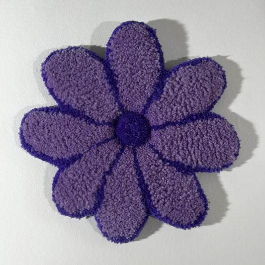 Fleur L violette en tufting.